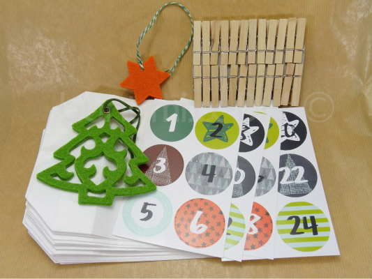 Adventskalender DIY Tüten Sticker Klammern, Kraftpapier offwhite, Filz Tannenbaum Stern